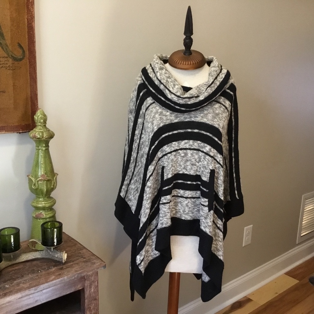 Splendid by Anthropologie Cowl-Neck Poncho